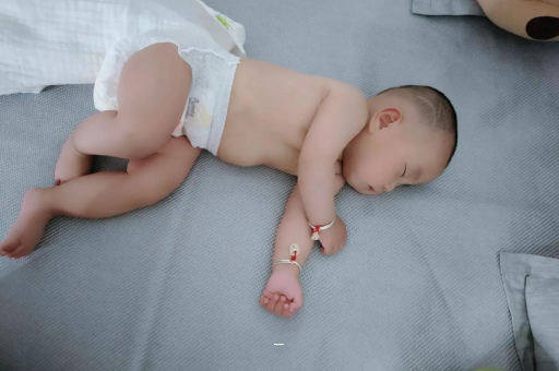 任丘宝宝突然很多眼屎
